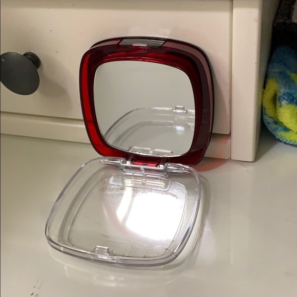 L’Oréal Infalliable pro matte powder - Picture 3 of 3